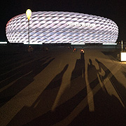 Allianz Arena in neuem Weiß (Foto: Martin Schmitz)